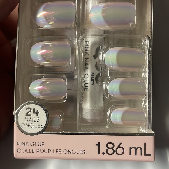 QUO Beauty Faux Nails 24 False Nails & Nail Tabs with Pink Glue Included NWT $15 - Picture 6 of 9